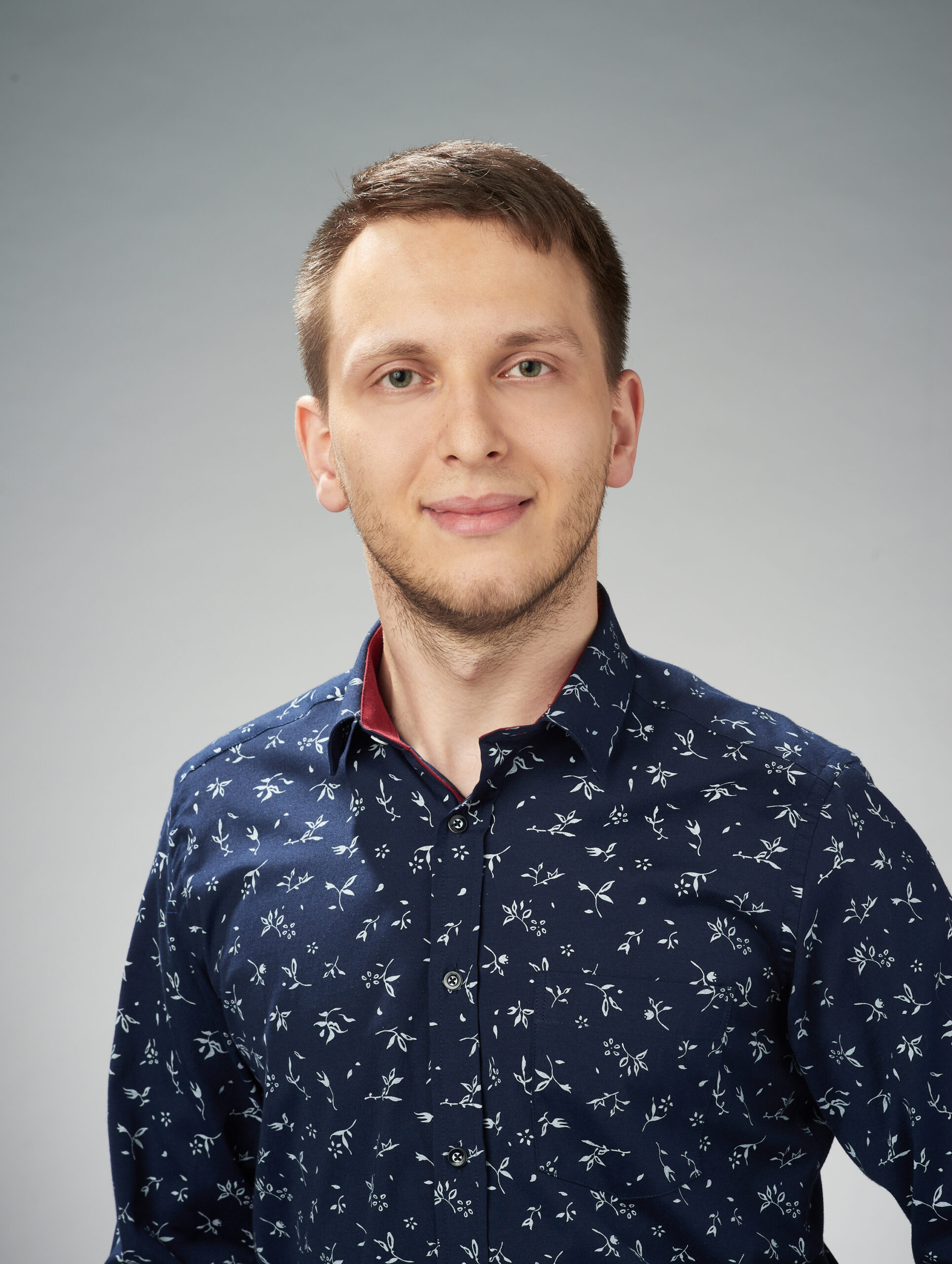 MGR PAWEŁ KUCHARSKI